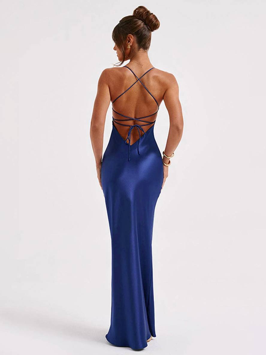 Levoire | Robe Longue En Satin Ajustée Décolleté En V Sirène Dos Nu Avec Fins Bretelles Sans Manches Élégante Invité Mariage Soirée