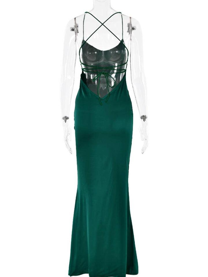 Levoire | Robe Longue En Satin Ajustée Décolleté En V Sirène Dos Nu Avec Fins Bretelles Sans Manches Élégante Invité Mariage Soirée