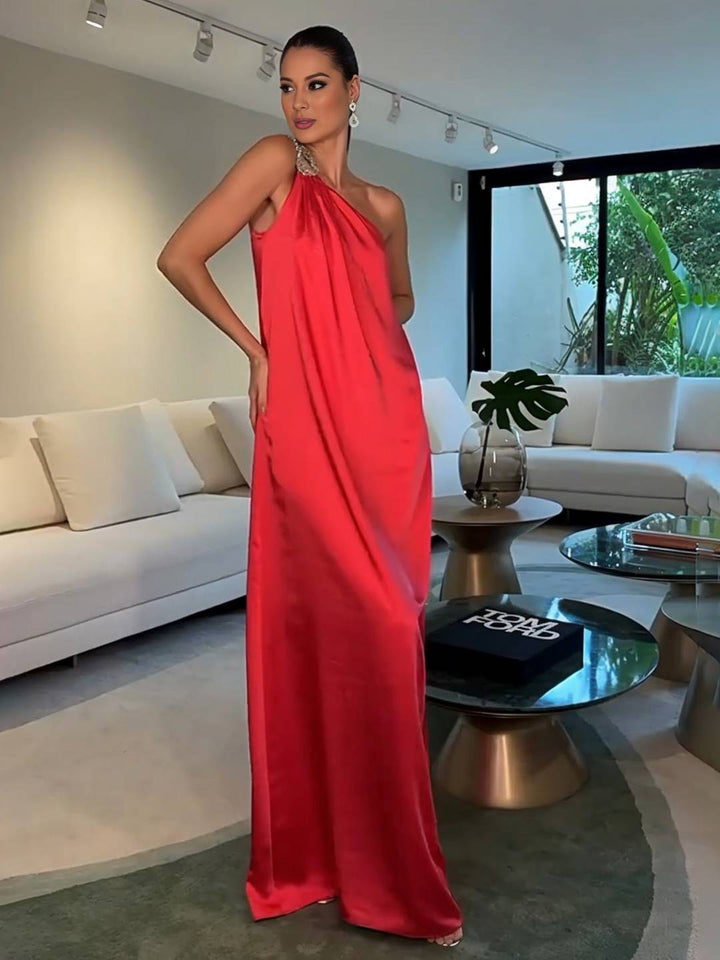 Levoire | Robe Longue Asymétrique En Satin Avec Détail Décoratif À L'Épaule Sans Manches Pour Femmes Soirée Plage