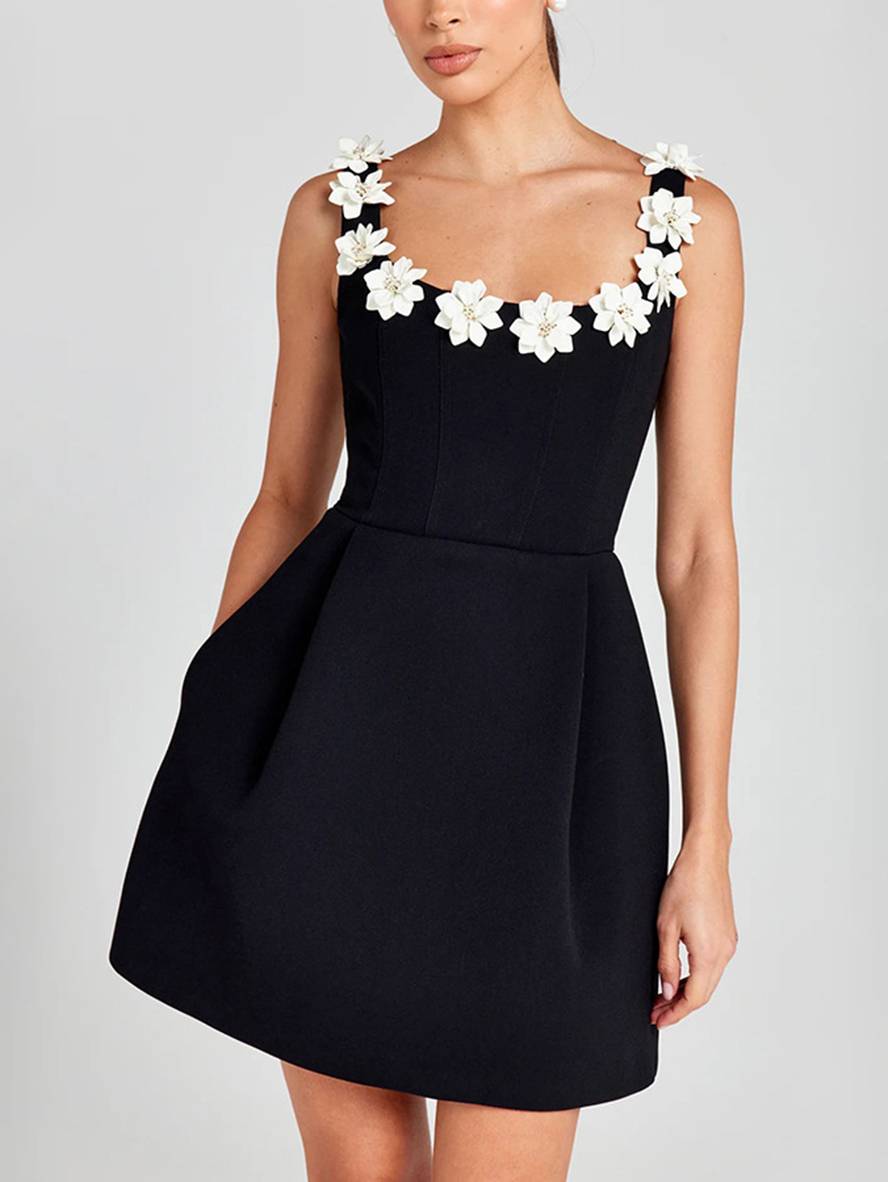 Levoire | Robe A-Ligne Avec Applications Florales Et Fines Bretelles, Décolleté Carré, Sans Manches, Élégante, Robe De Bal Et De Cocktail