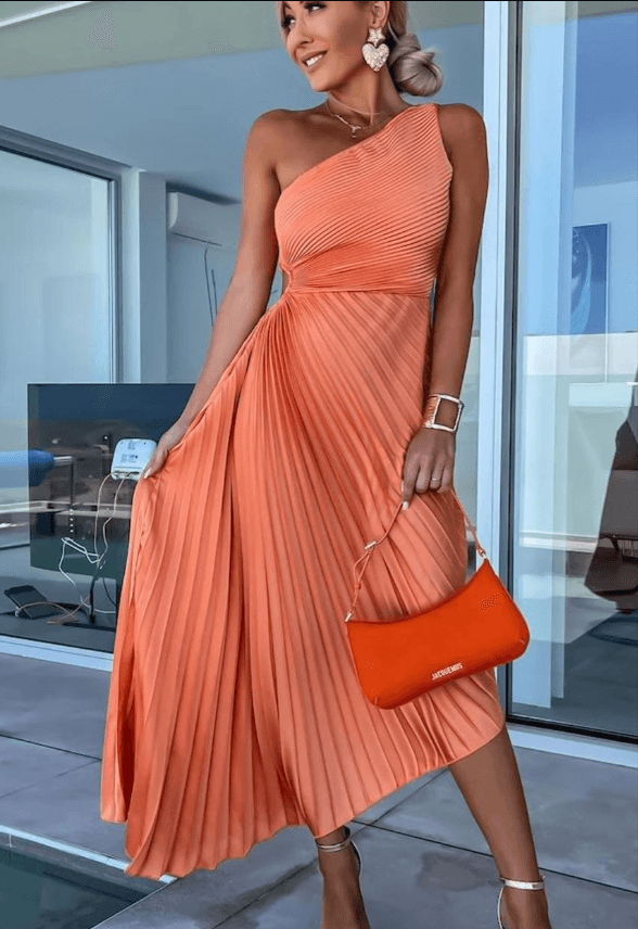 Levoire | Robe D'Été Maxi À Décolleté Plissé Avec Une Épaule Orange