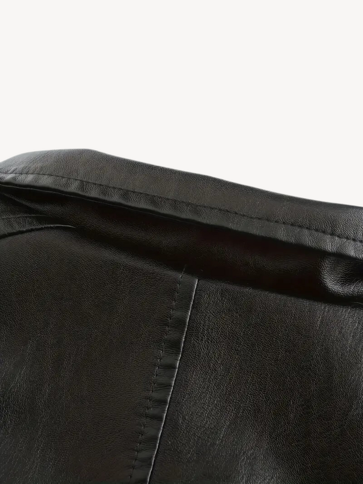 Levoire | Veste En Cuir Synthétique Avec Une Coupe Élégante