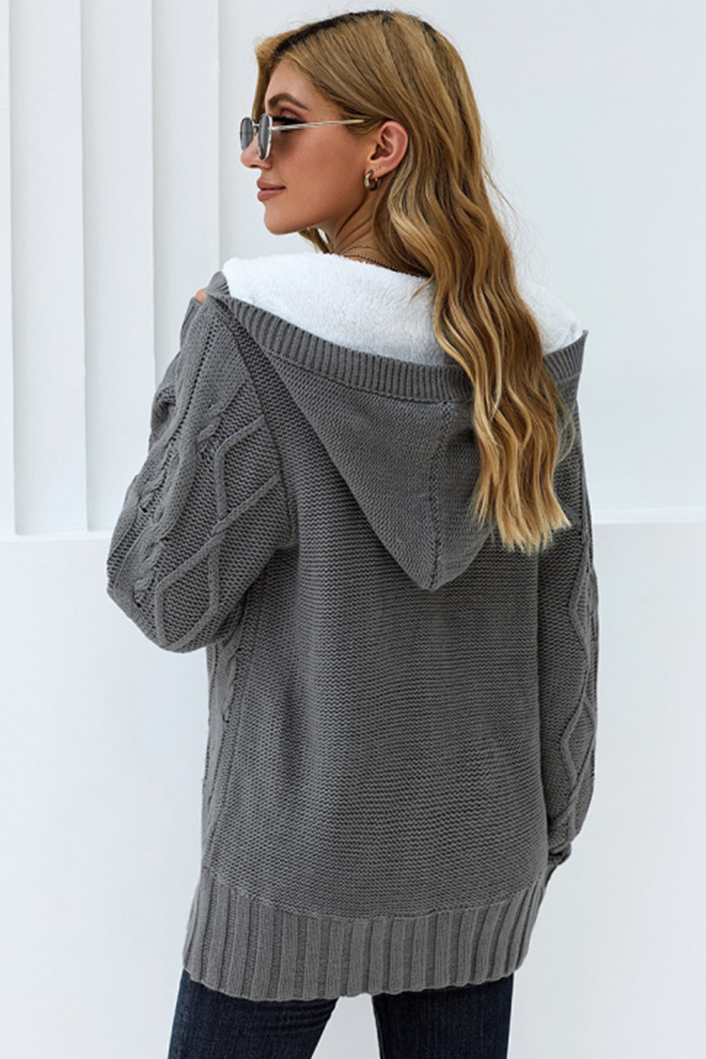 Levoire | Bouton avant Capuche Poche Pull Vêtements d'extérieur Cardigan