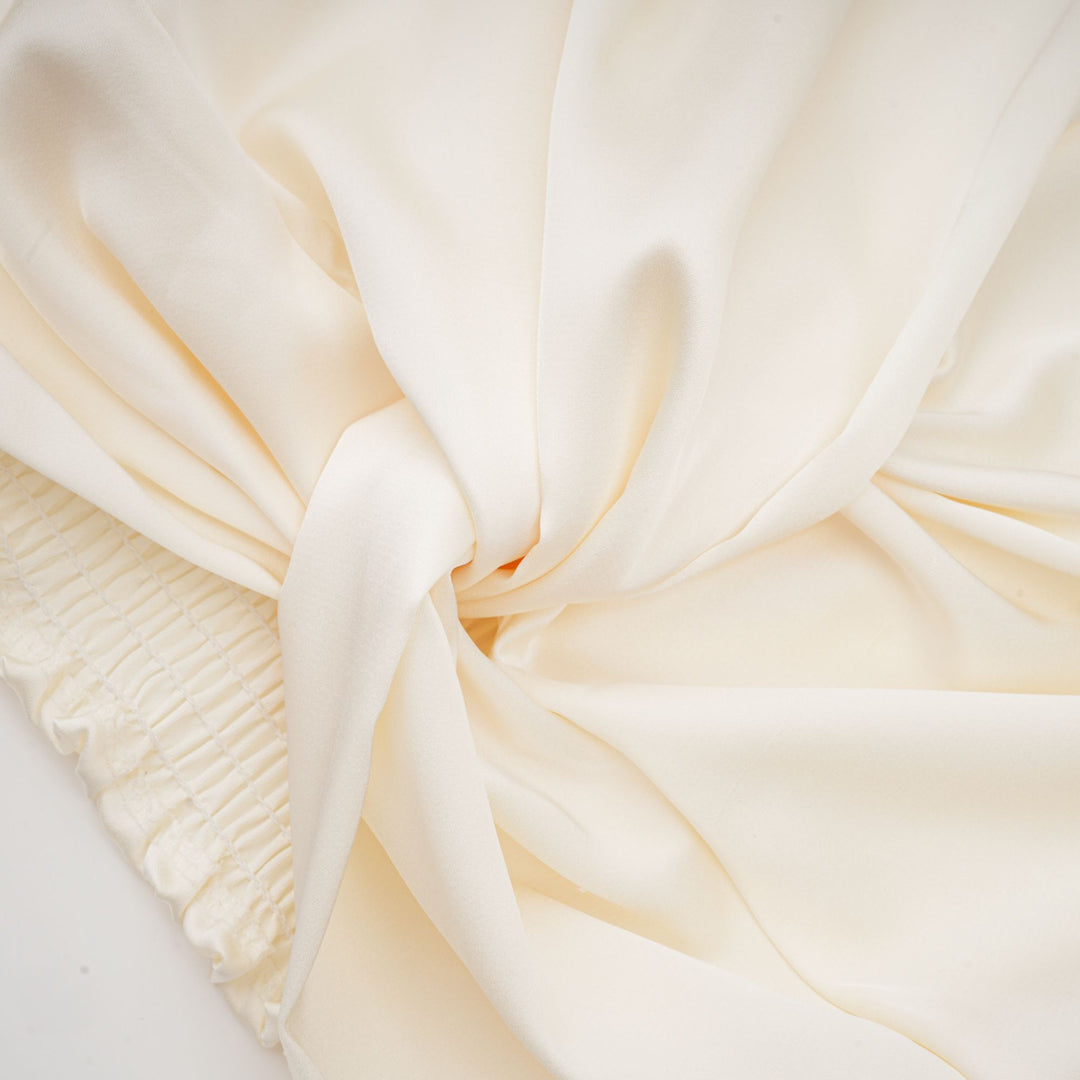 Levoire | Blanc Faux Fleurs Torsadé Crop Top
