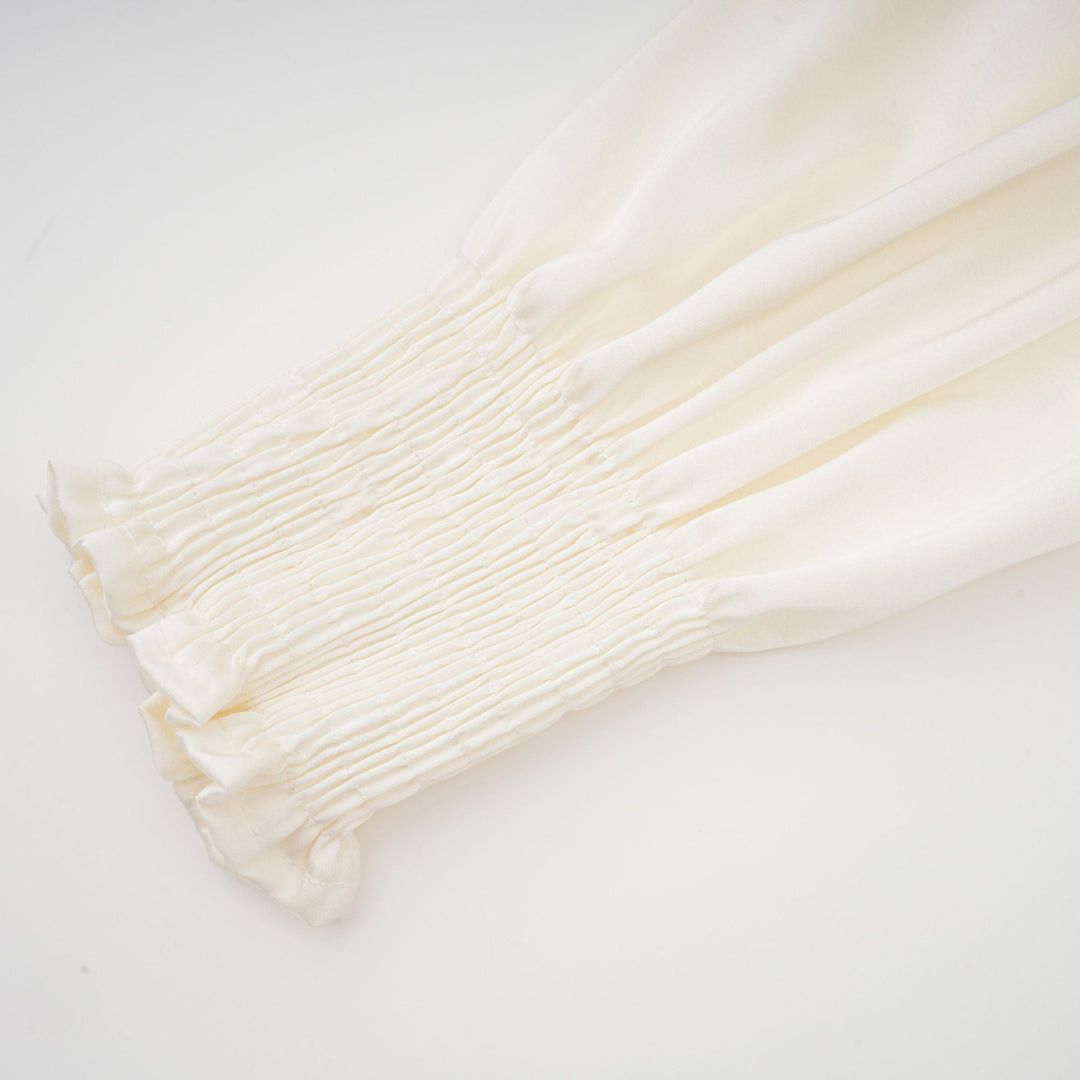 Levoire | Blanc Faux Fleur Twist Top Court