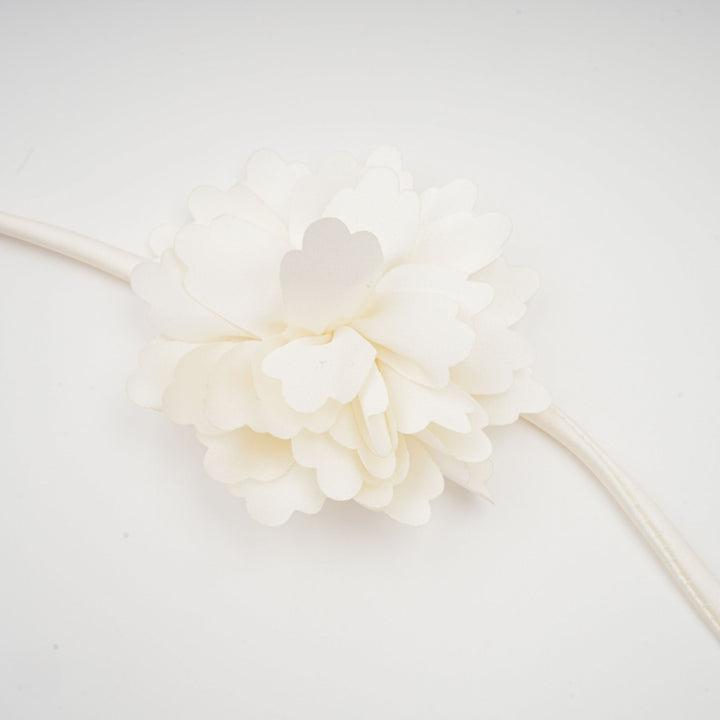 Levoire | Blanc Faux Fleur Twist Top Court