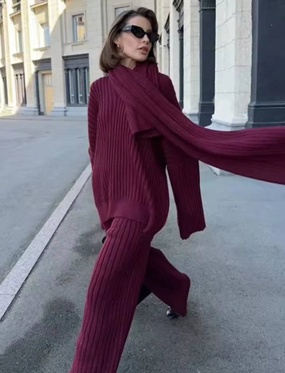 Levoire | Robe Pantalon Pull Décolleté V