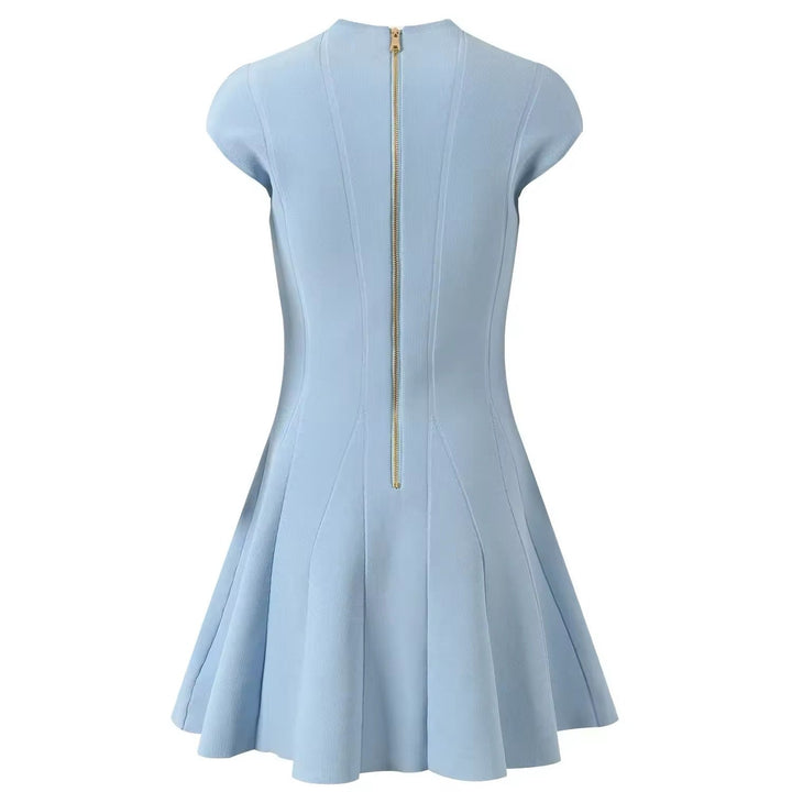 Levoire | Robe Midi Élégante Avec Des Boutons Dorés