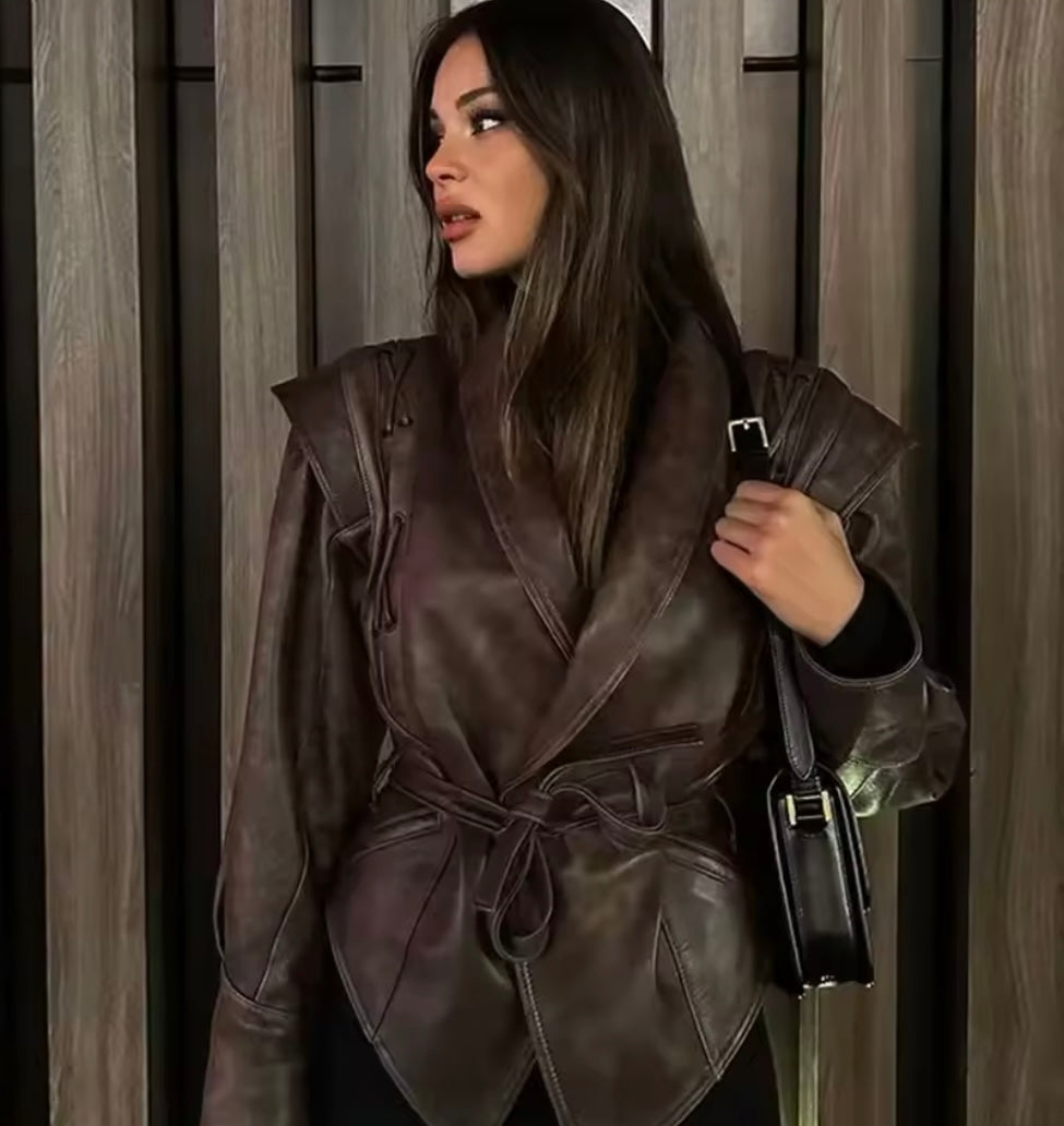 Levoire | Blouson En Cuir Marron Foncé Avec Détails À Lacets Et Ceinture À Nouer