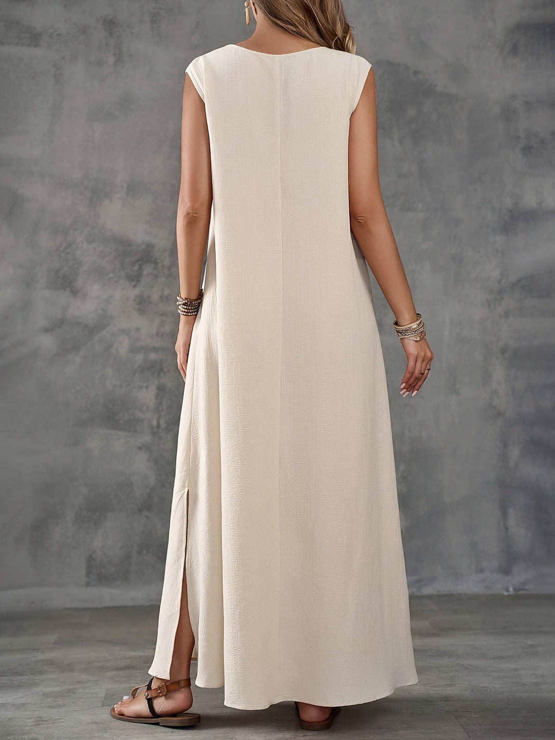 Levoire | Robe Maxi Sans Manches Avec Décolleté En V Et Fente