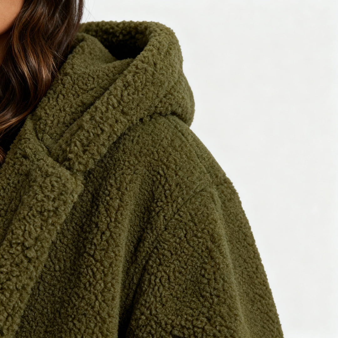 Manteau teddy à la mode pour femmes confort long manteau avec capuche | Avriane