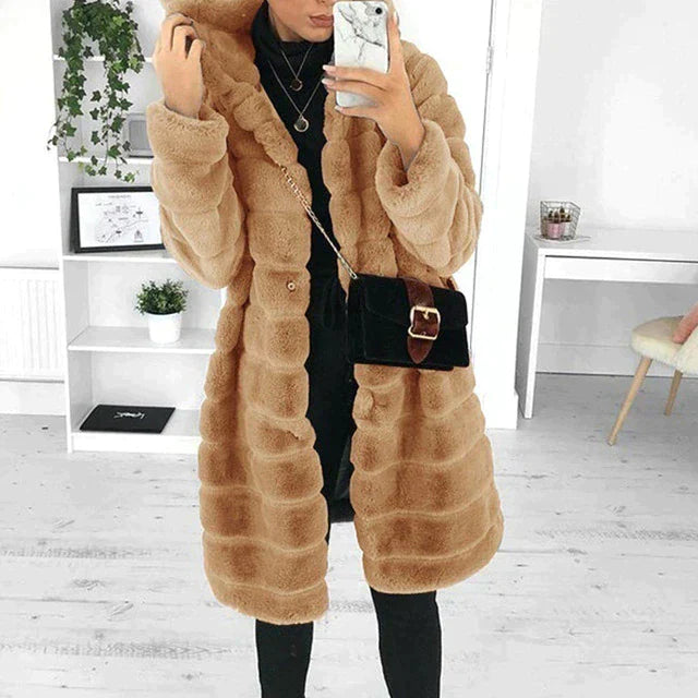 Levoire – Manteau en fausse fourrure douillette Braun