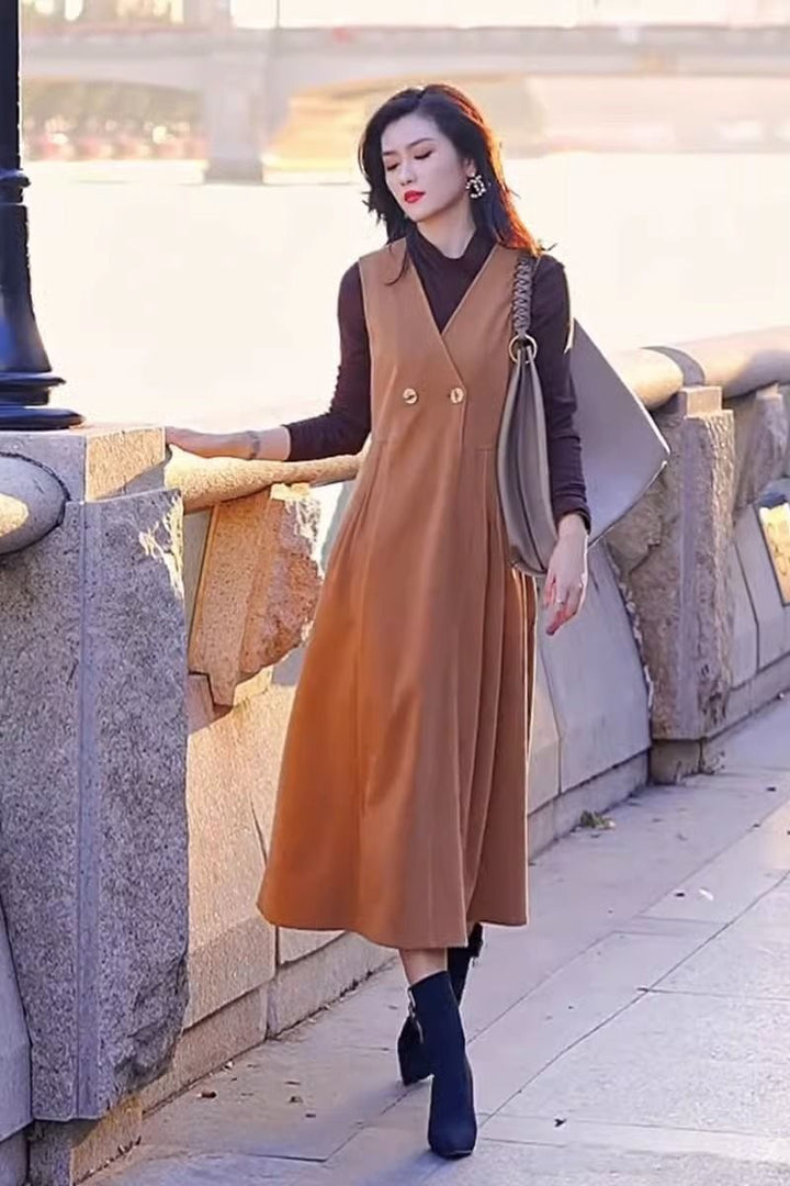 Levoire | Robe Midi Sans Manches Élégante Avec Décolleté En V