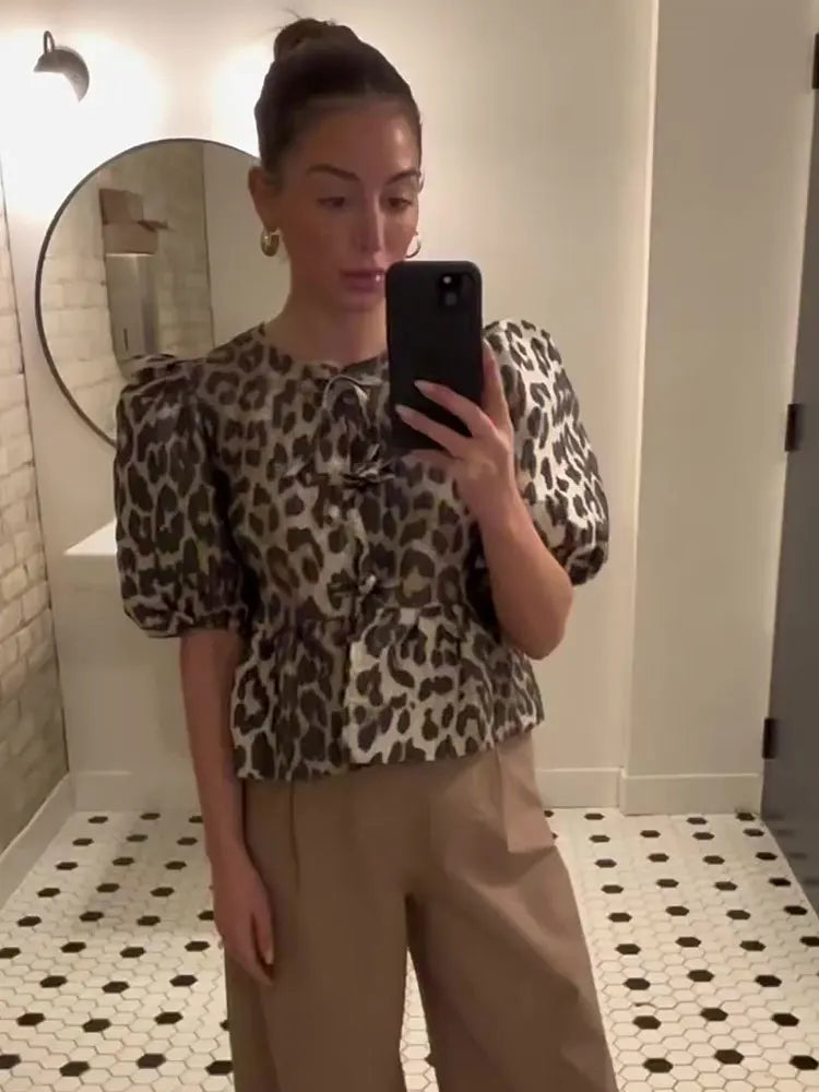 Levoire | Blouse mignonne avec nœud à l'avant