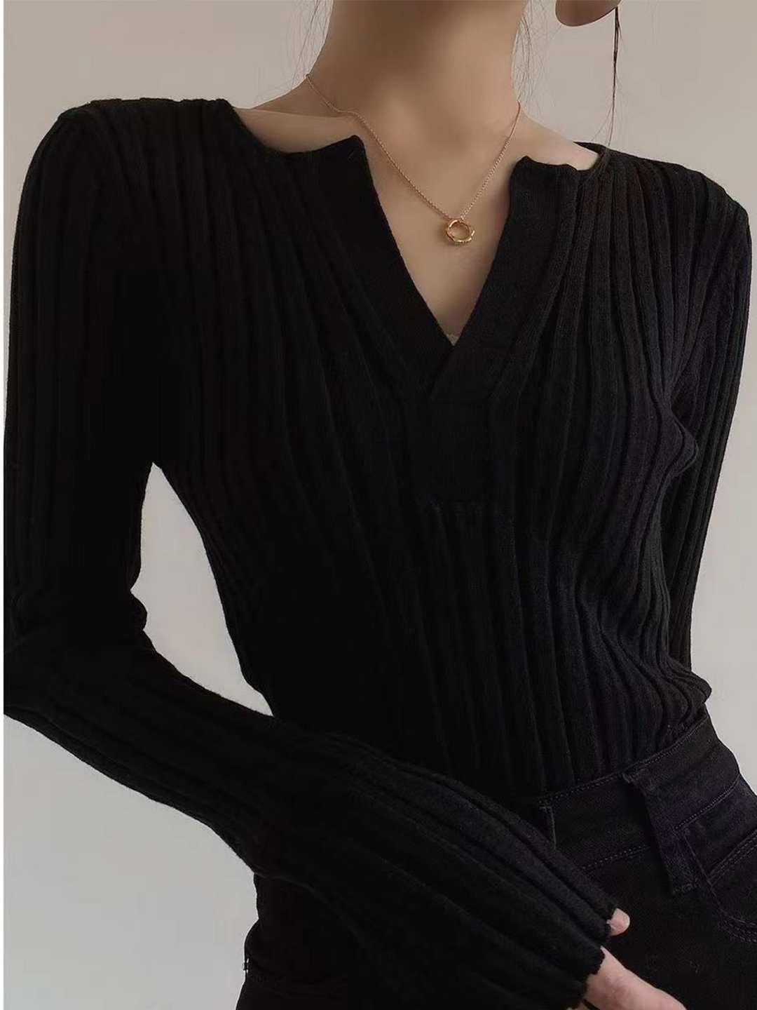 Levoire | Pull En Tricot À Manches Longues Avec Décolleté En V Vêtements Pour Femmes