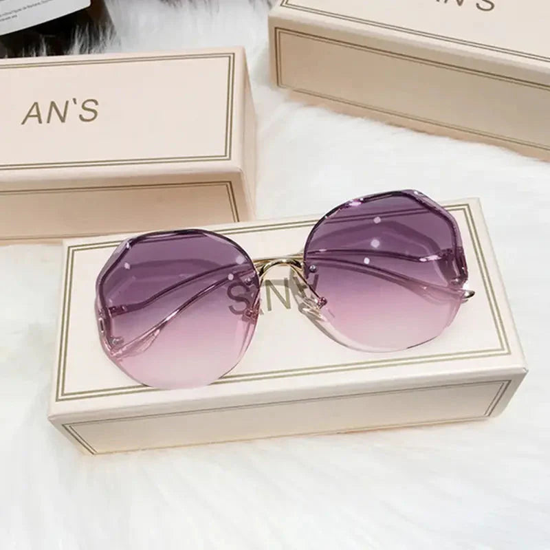Levoire | Teintes Grande Taille Mode Sunglasses Pour Femmes Dégradé de couleur Violet