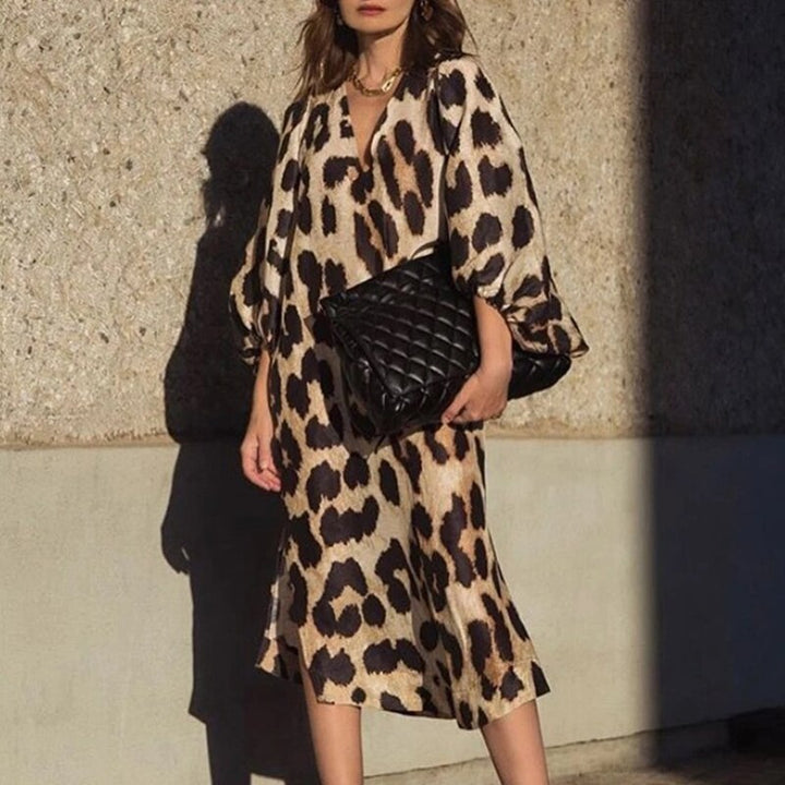 Levoire | Robe De Fête À Imprimé Léopard À Col En V À Manches 3/4 Élégante & Respirante