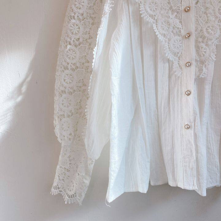 Levoire | Blouse Classique, Élégante & Super Mignonne !