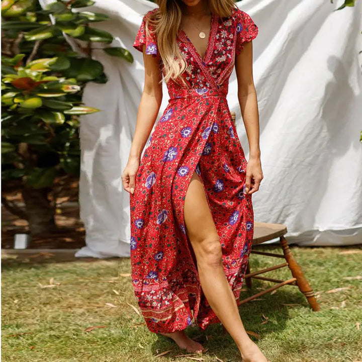 Levoire | Robe Maxi D'Été Avec Élégantes Volants, Profond Décolleté En V Et Manches Courtes Rouge vin