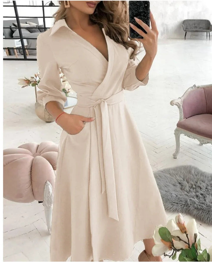 Levoire | Robe Portefeuille Élégante Beige