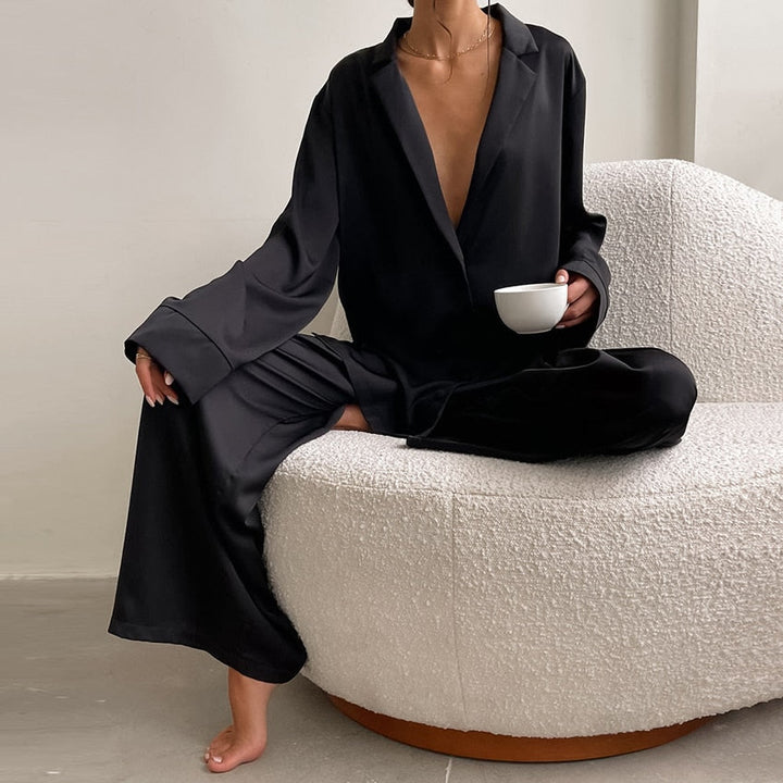Levoire | Ylipaino Satiini Silkkipyjama Setti