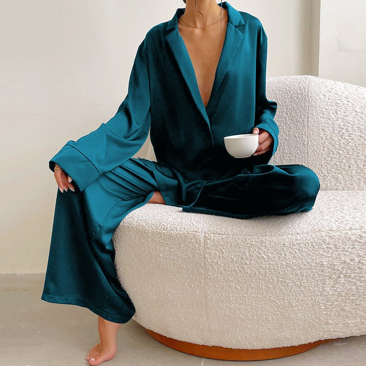Levoire | Ylipaino Satiini Silkkipyjama Setti Syaani sininen