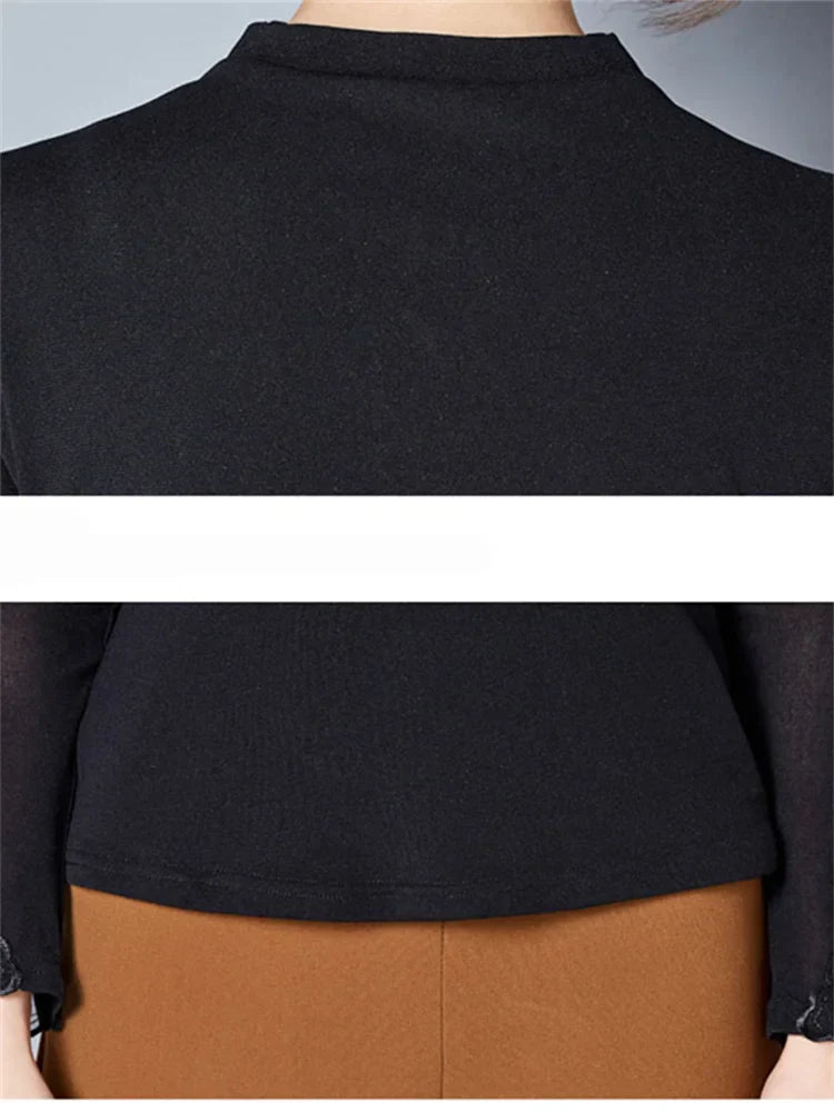 Levoire - Blouse en dentelle avec col roulé