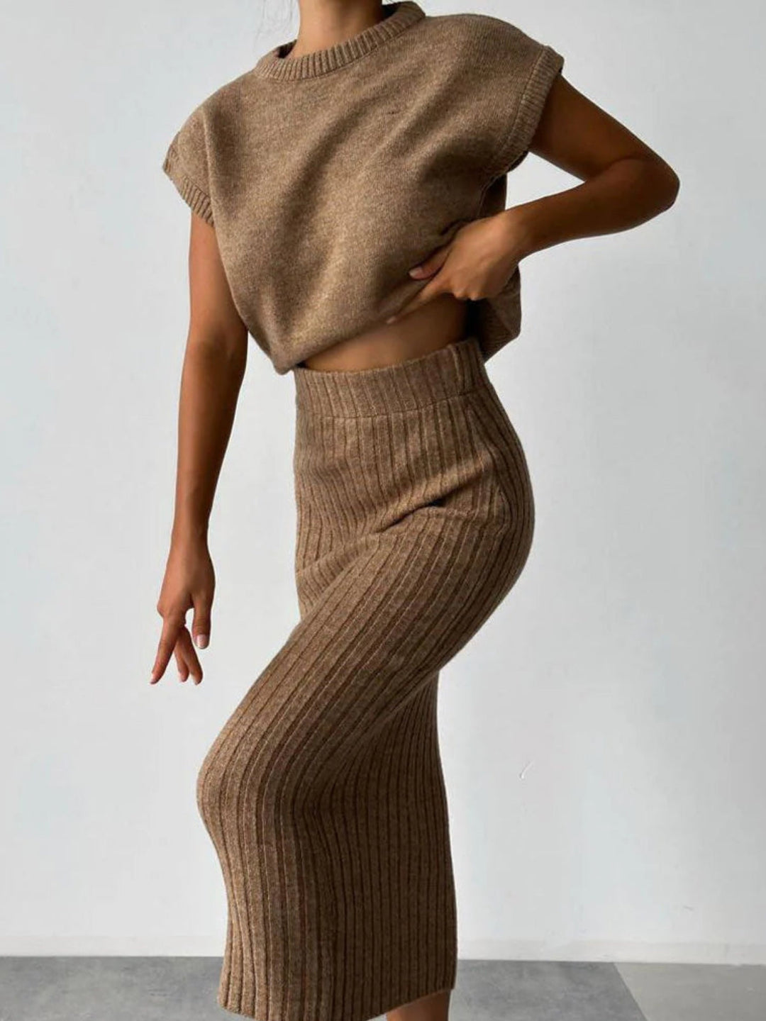 Levoire | Haut Tricot Et Jupe Midi À Taille Haute Set