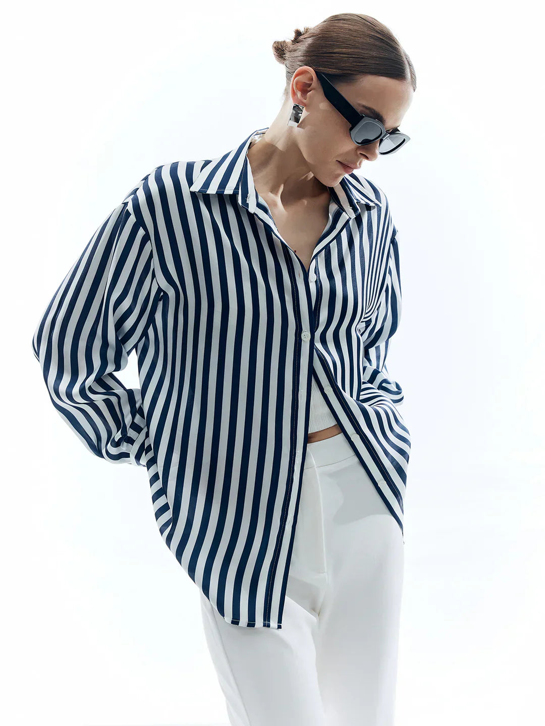 Levoire | Chemise Shift Rayée Élégante À Col Roulé Bleu