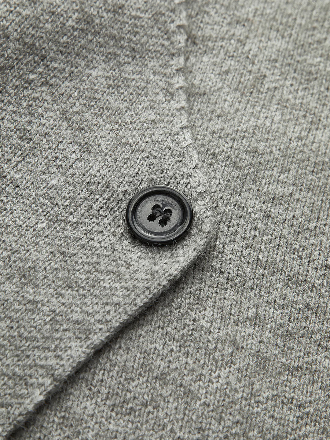 Levoire | V-Décollété Bouton Pull Doux