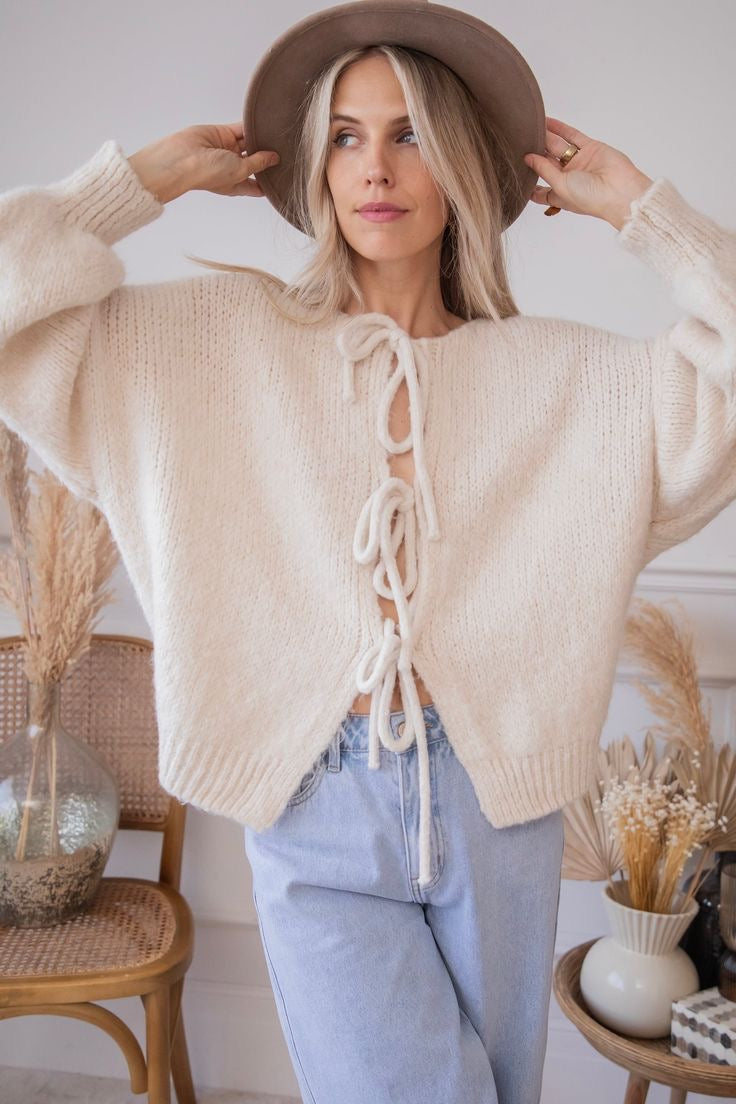 Levoire | Élégante Veste En Tricot Avec Nœud Beige blanc