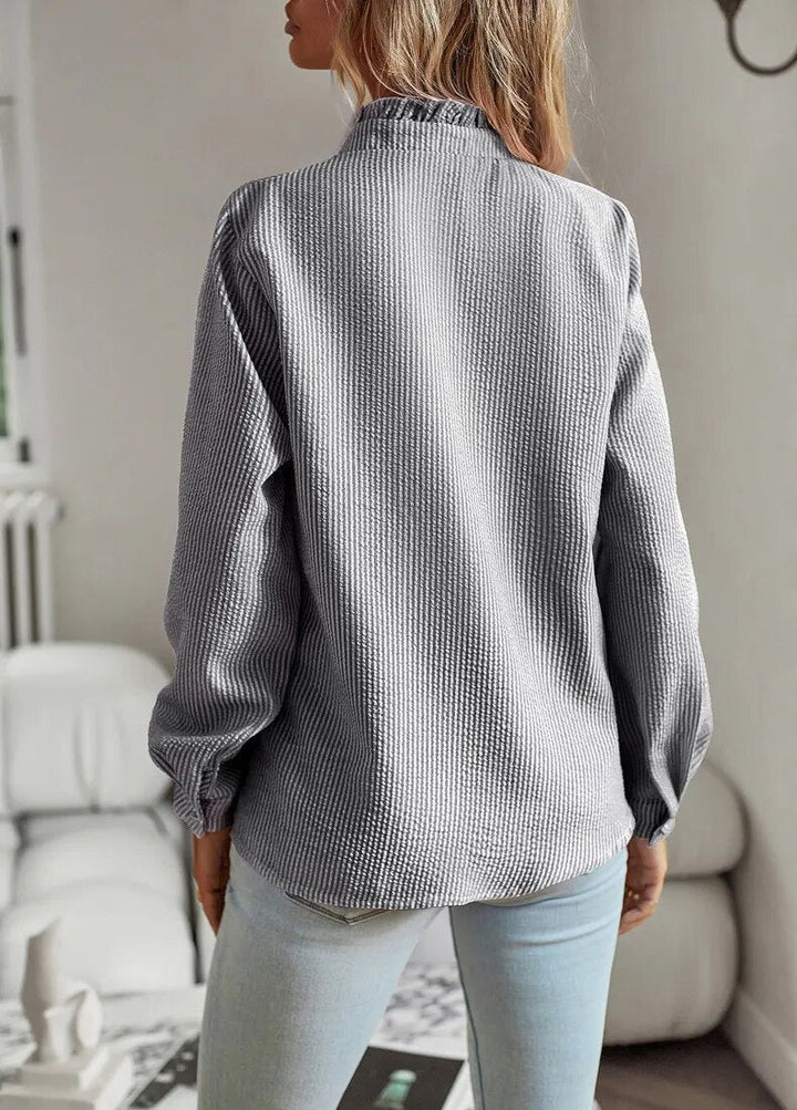Levoire | Blouse Élégante Avec Fermeture À Bouton Et Volants