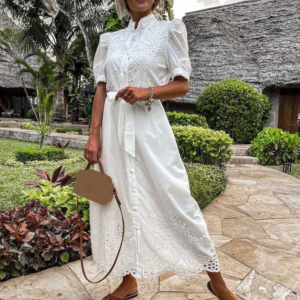 Levoire | Robe Maxi Brodée Avec Fermeture À Boutons Pour Femmes