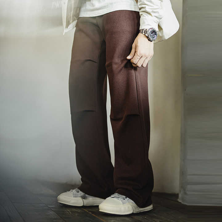Levoire | Pantalon Décontracté Avec Un Design De Pli Unique Et Une Coupe Relaxe