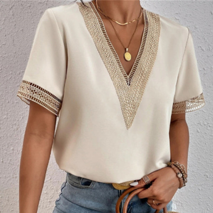 Levoire | T-shirt femme à col en V en dentelle slim fit Beige