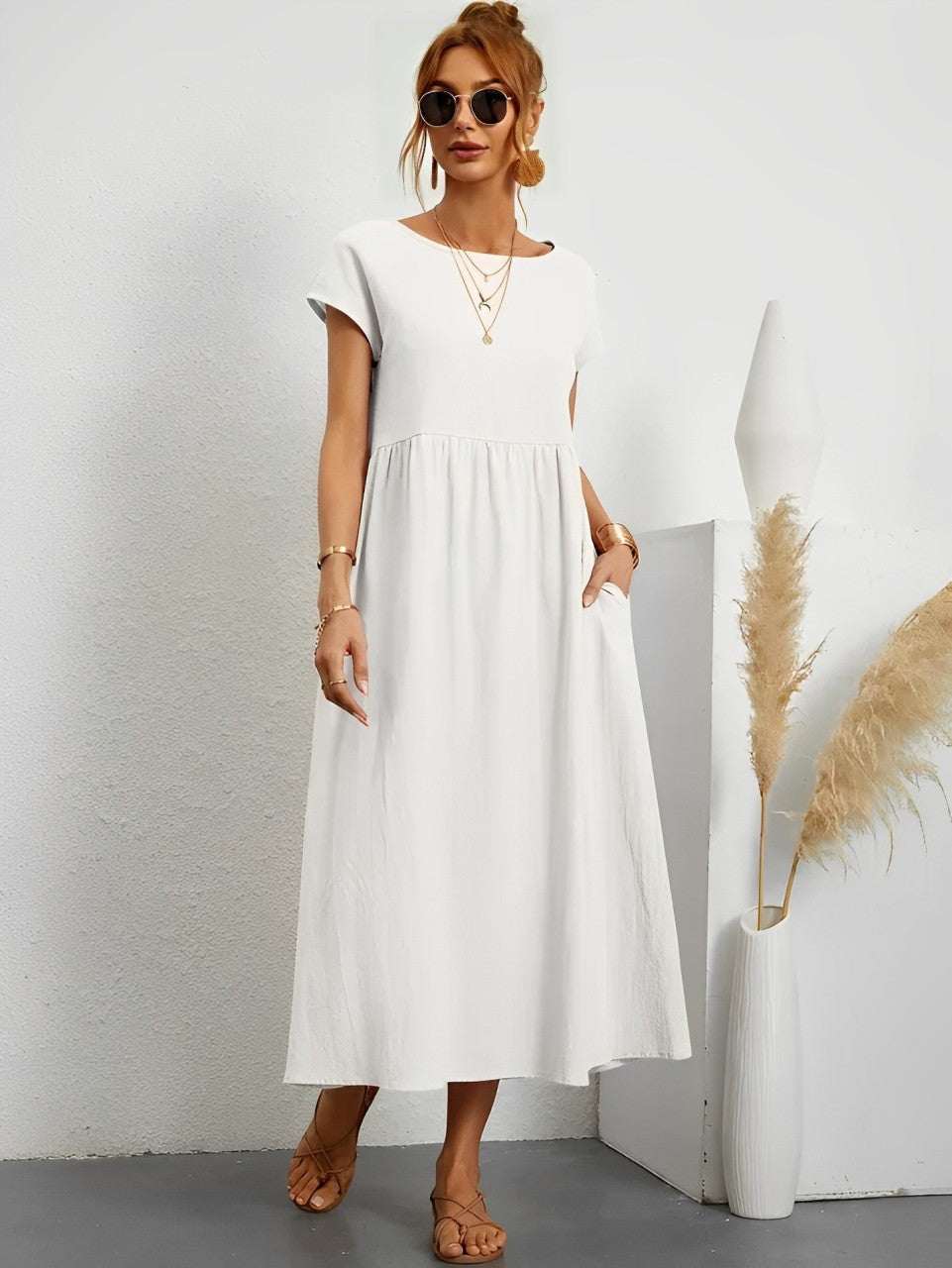 Levoire | Robe D'Été En Coton Vaviseva Avec Une Coupe Confortable Pour Les Temps Chauds Blanc