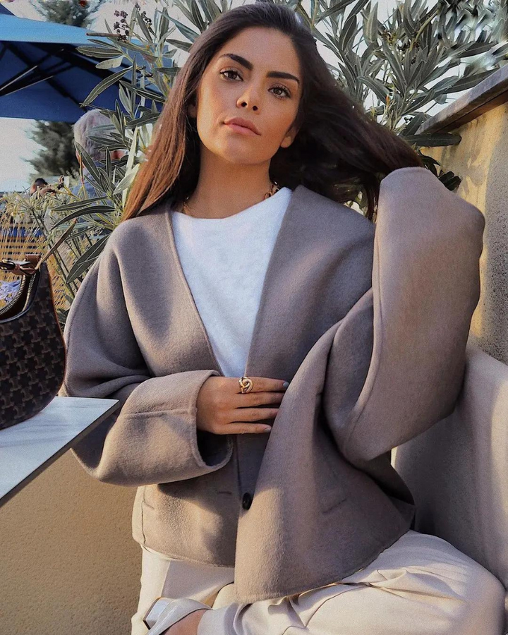Levoire | Veste Tendance Courte Surdimensionnée Avec Étiquetage À Bouton Pour Femmes