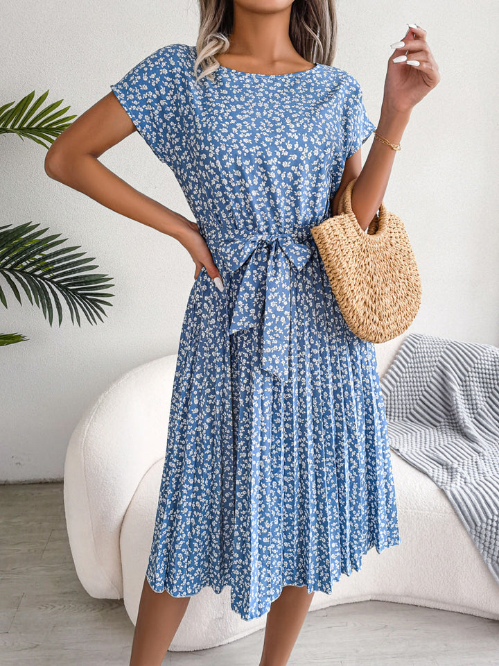Levoire | Robe Élégante À Fleurs Avec Jupe Plissée Et Ceinture