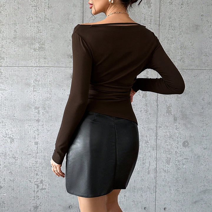 T-shirt à manches longues pour femmes avec coupe asymétrique raffinée et design d'épaule unique Levoire