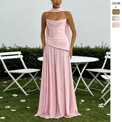 Robe de soirée élégante pour femmes avec un chic décolleté en cascade et une jupe volumineuse Levoire
