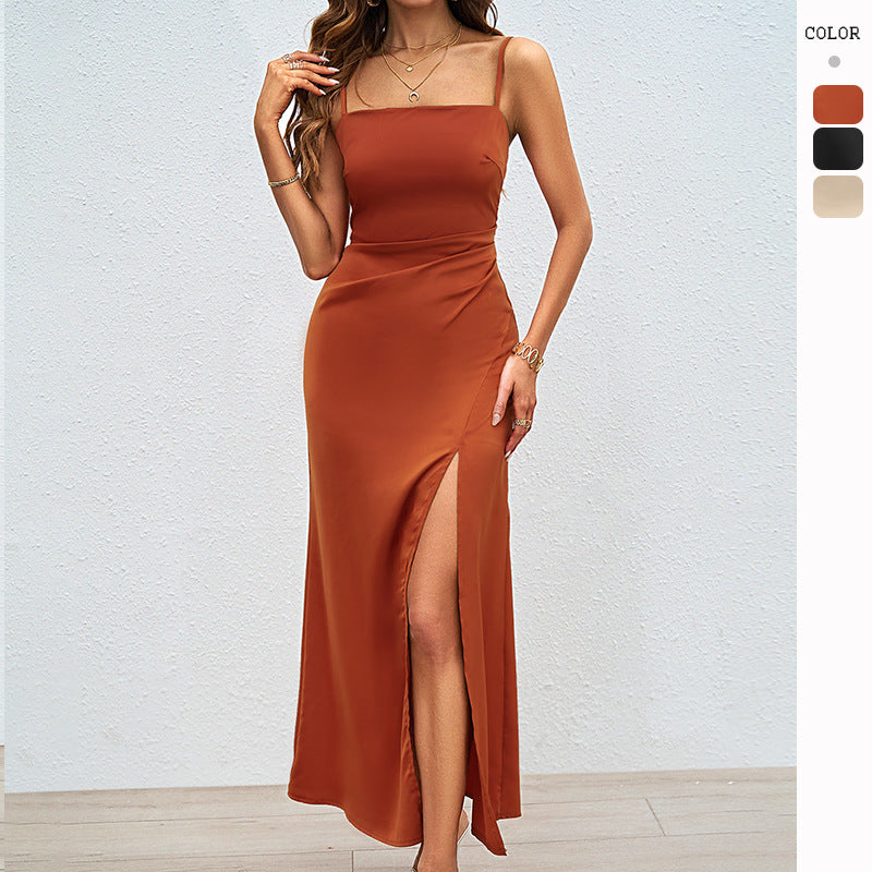Robe maxi en satin élégante pour femmes avec fente haute et bretelles spaghetti Levoire