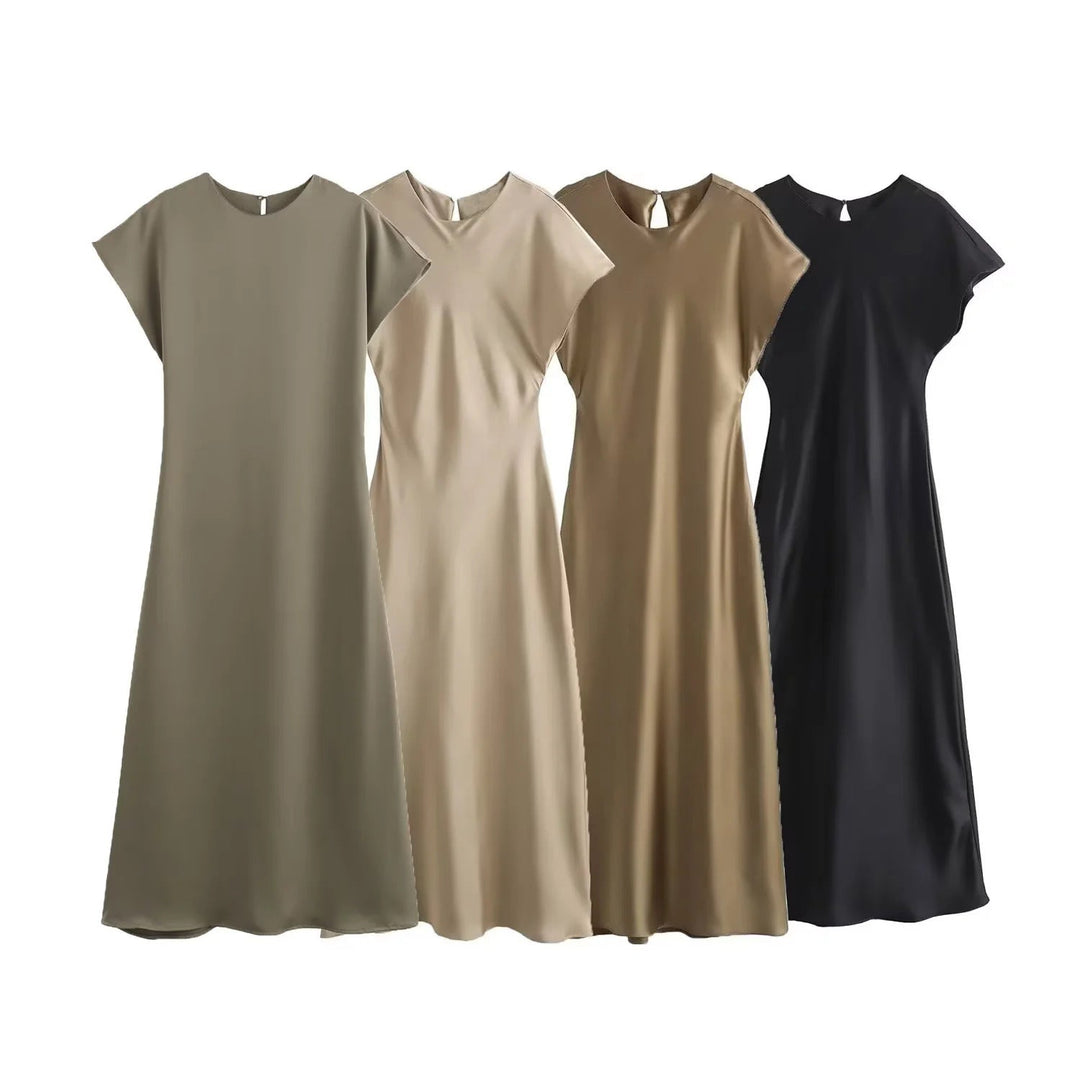 Levoire | Éblouissante robe midi sans manches à finition satinée