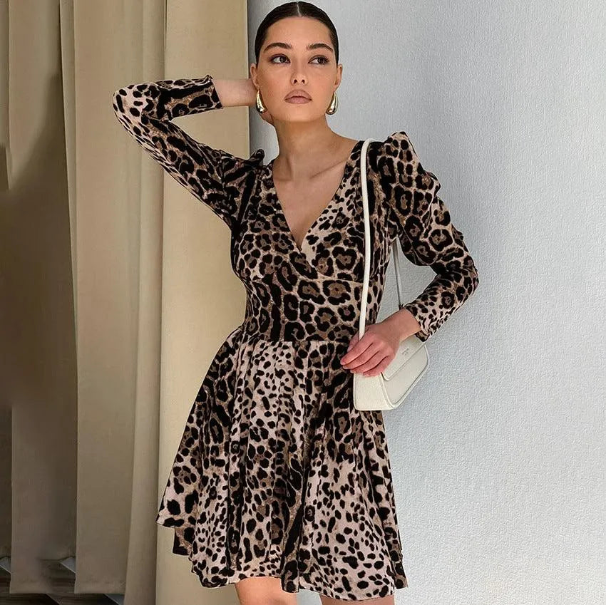 Levoire | Robe Slim Fit V décolleté léopard Motif léopard