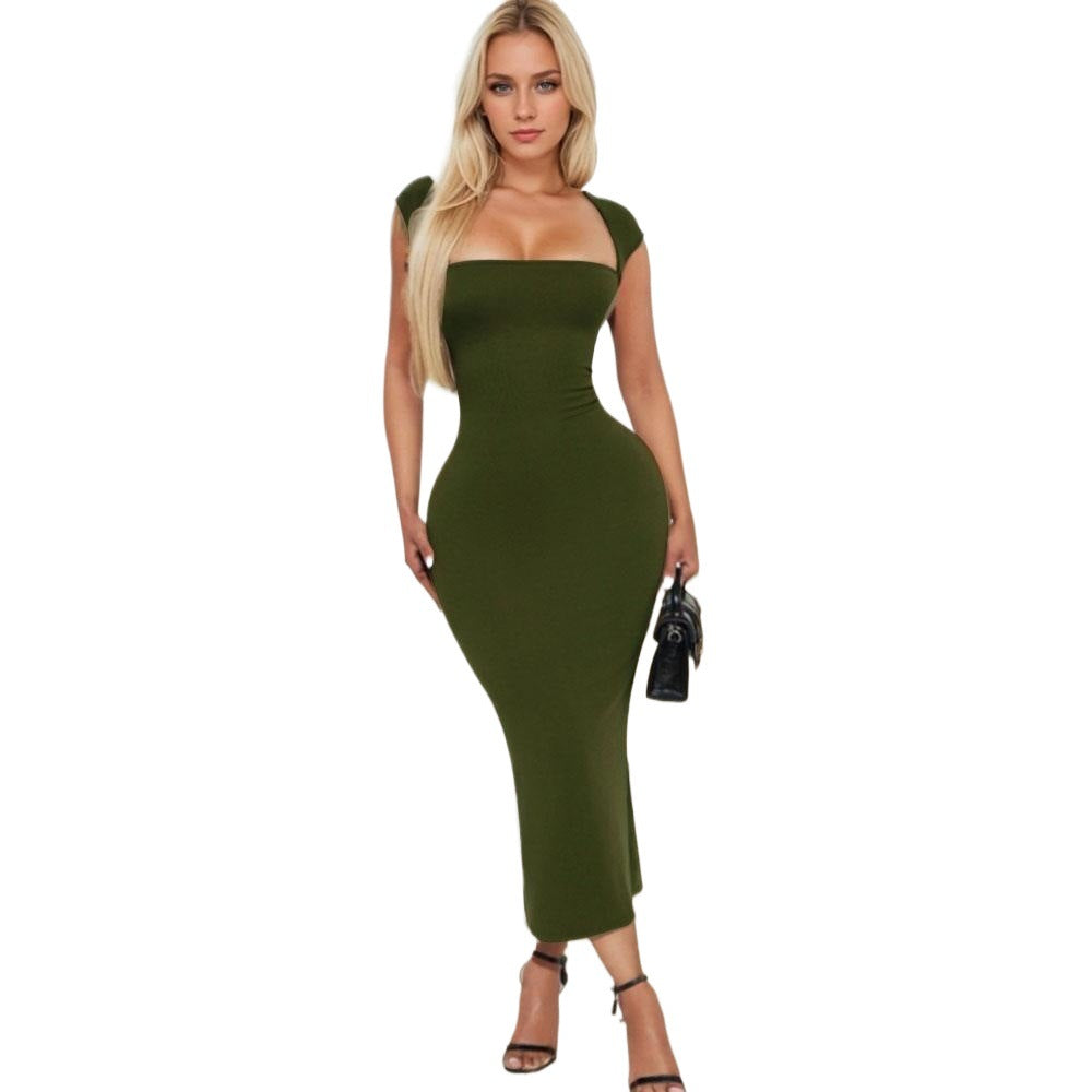 Robe maxi ajustée pour femmes avec design dénudé des épaules et décolleté élégant Levoire