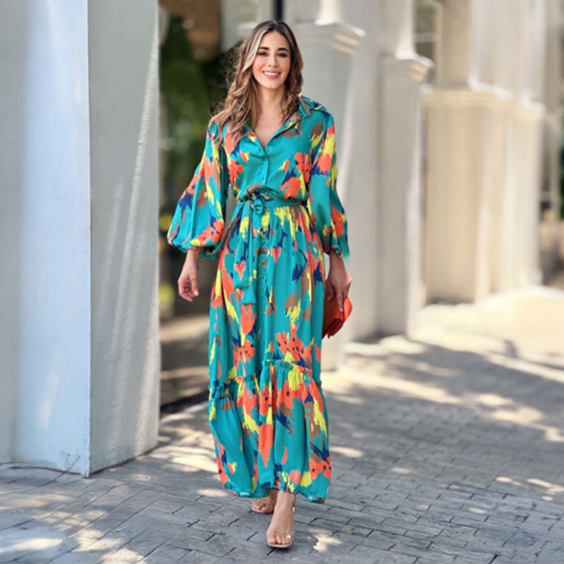 Robe maxi pour femmes avec des motifs colorés et des manches volumineuses Levoire
