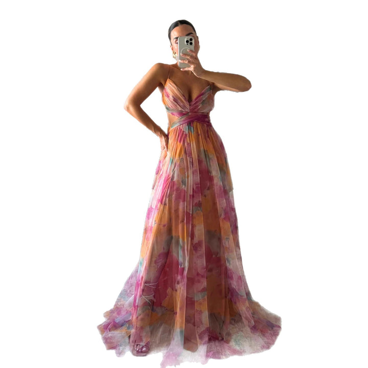 Robe maxi aérienne pour femme avec motif floral coloré et découpe latérale Levoire