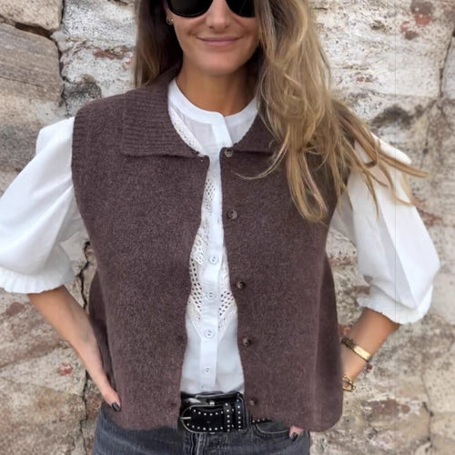 Gilet tricoté pour femmes avec col classique et détails de boutons élégants Levoire