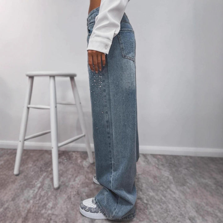 Jeans élégants taille haute pour femmes avec des détails scintillants Levoire