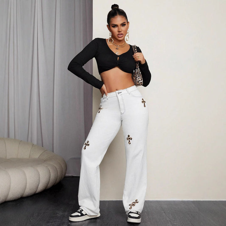 Jeans décontractés pour femmes avec appliqué en imprimé animal saisissant Levoire