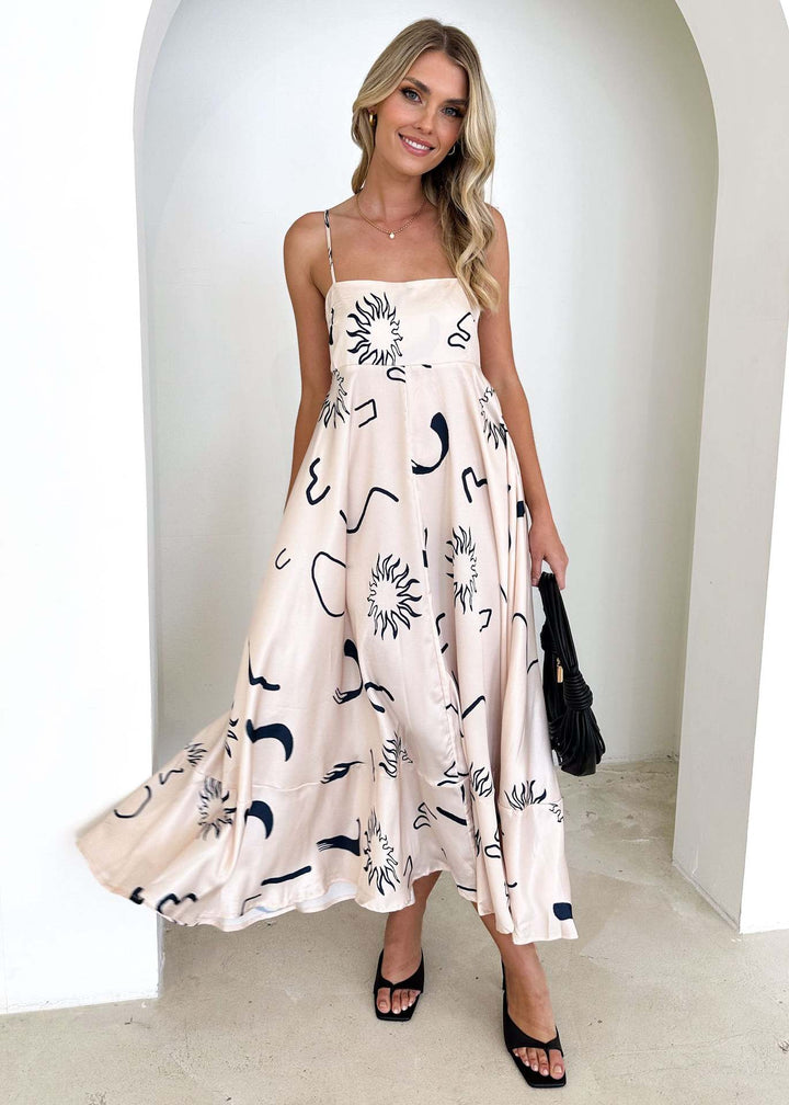 Robe maxi femme avec une coupe aérienne et des accents graphiques modernes Levoire